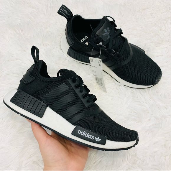 Adidas NMD R1 Core Black Cloud White - Picture 1 of 7